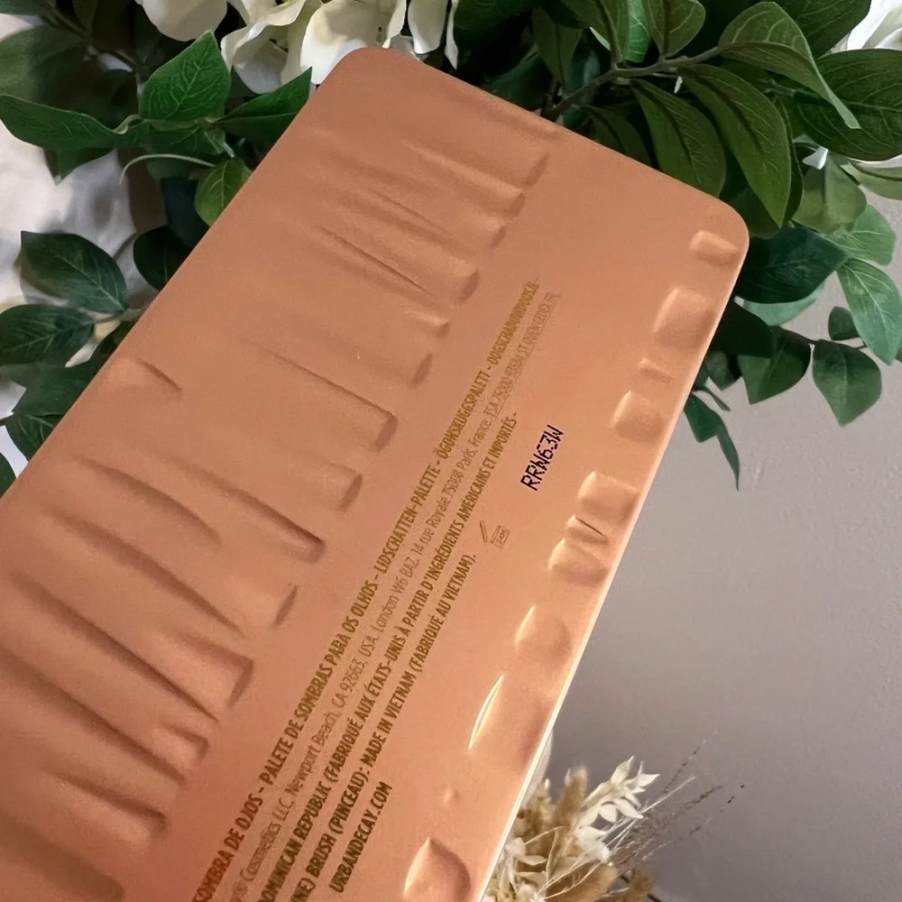 URBAN DECAY • NAKED 3 PALETTE • NEW WITHOUT BOX